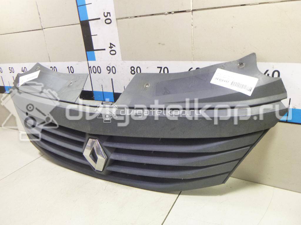 Фото Решетка радиатора  8200752748 для Renault Logan {forloop.counter}}
