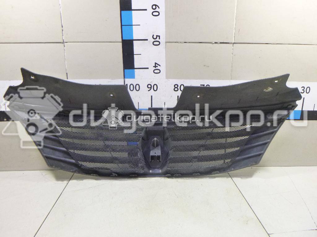 Фото Решетка радиатора  8200752748 для Renault Logan {forloop.counter}}