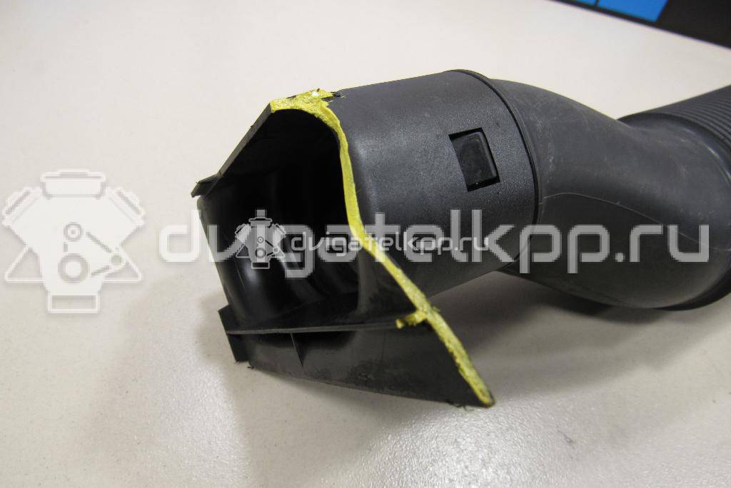 Фото Патрубок воздушного фильтра  6R0129618B для Volkswagen / Seat {forloop.counter}}