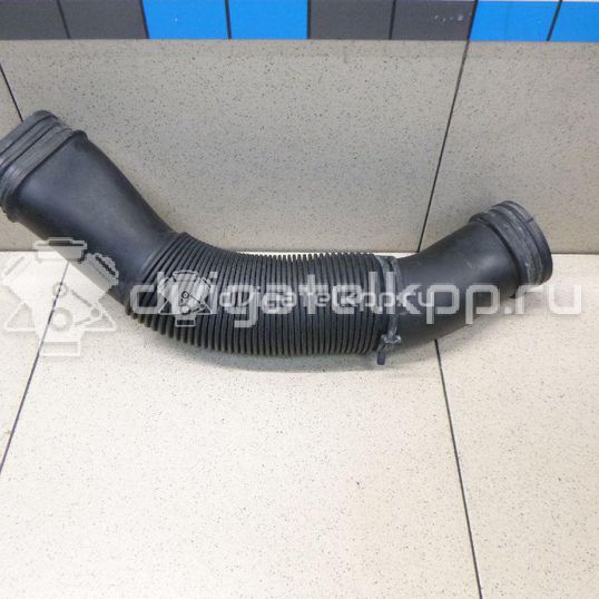 Фото Патрубок воздушного фильтра  6R0129618B для Volkswagen / Seat