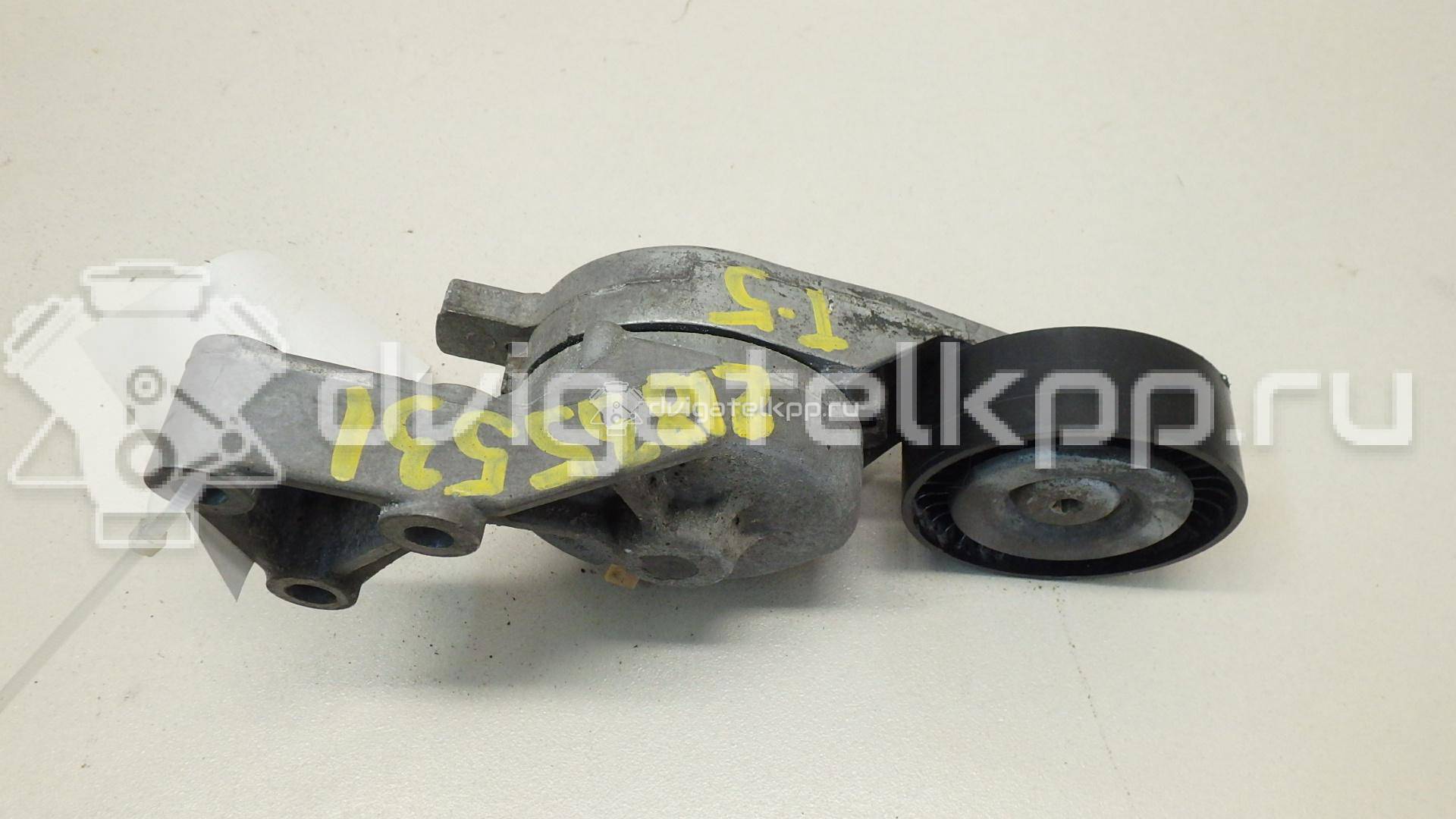 Фото Ролик руч.ремня с кронштейном  038903315AE для Seat Ibiza / Leon / Toledo / Alhambra / Altea {forloop.counter}}