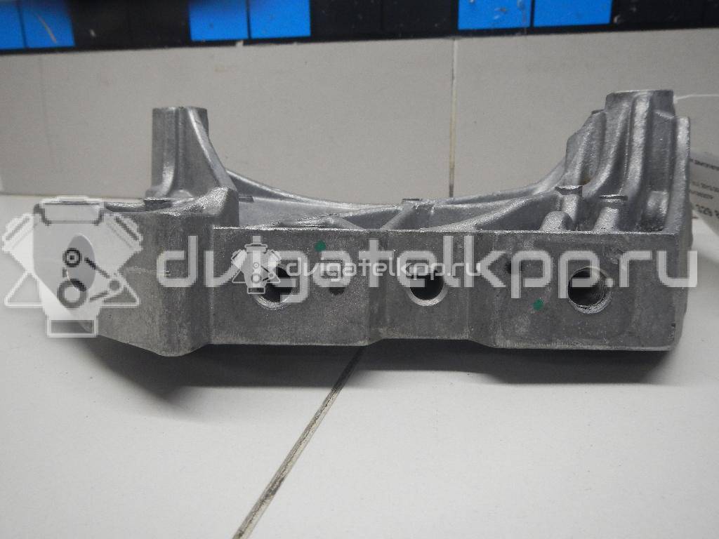 Фото Кронштейн двигателя правый  06J199207P для seat Altea {forloop.counter}}