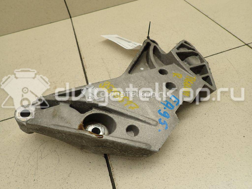 Фото Кронштейн двигателя правый  06J199207P для seat Altea {forloop.counter}}
