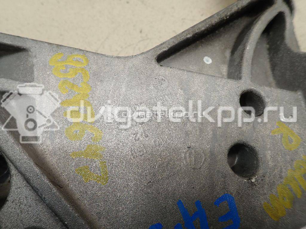 Фото Кронштейн двигателя правый  06J199207P для seat Altea {forloop.counter}}