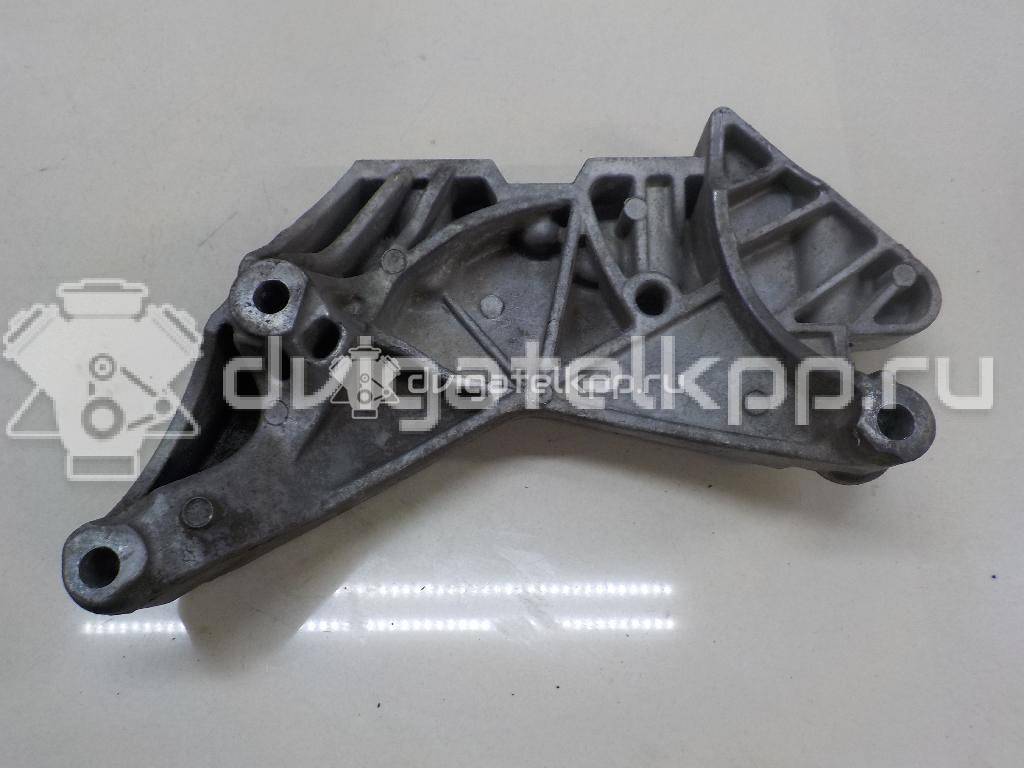 Фото Кронштейн двигателя правый  06J199207P для seat Altea {forloop.counter}}