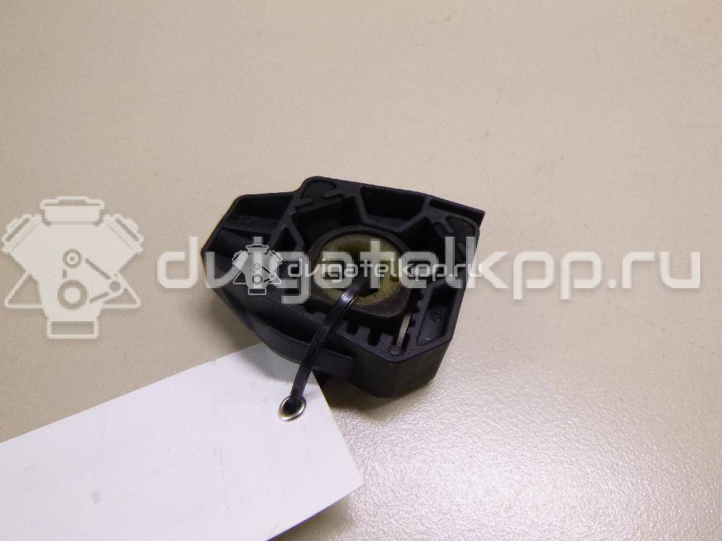 Фото Кронштейн радиатора  6Q0121367A для Seat Ibiza / Cordoba {forloop.counter}}