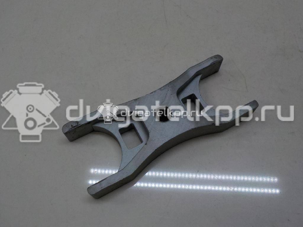 Фото Кронштейн форсунки  04l130216 для audi A3 [8V] {forloop.counter}}