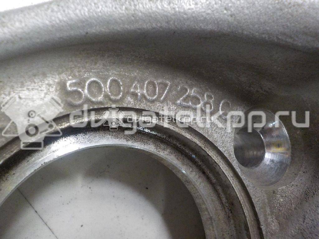 Фото Кулак поворотный передний правый  5Q0407254A для skoda Superb {forloop.counter}}