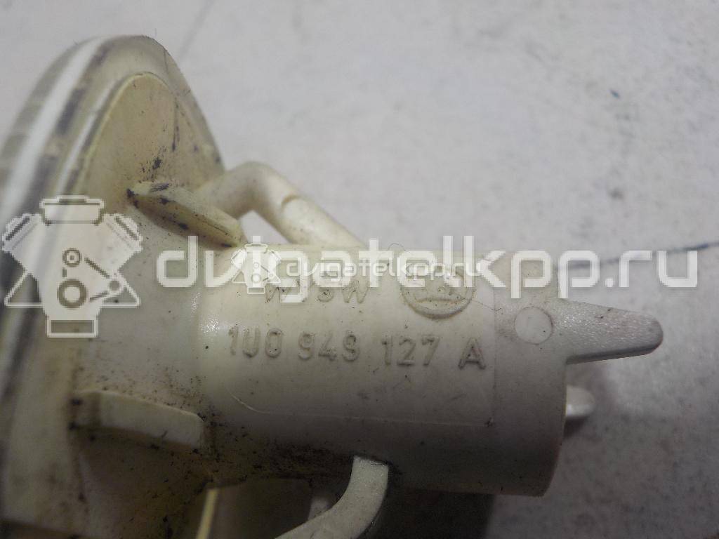 Фото Повторитель на крыло белый  1U0949127A для Skoda Roomster 5J / Octaviaii 1Z3 / Fabia / Octavia / Superb {forloop.counter}}