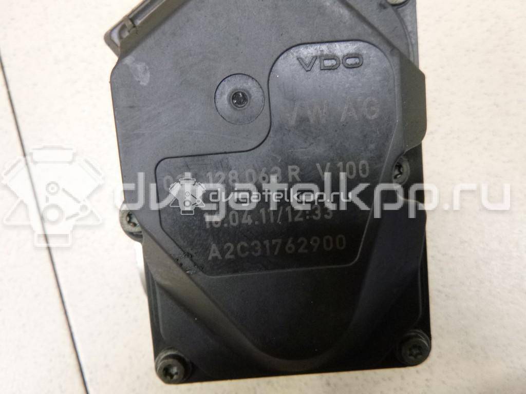 Фото Заслонка дроссельная электрическая  03l128063r для Skoda Roomster 5J / Octaviaii 1Z3 / Yeti 5L / Fabia / Octavia {forloop.counter}}