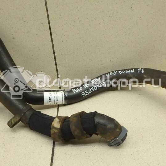 Фото Патрубок радиатора  6R0122101AB для skoda Fabia