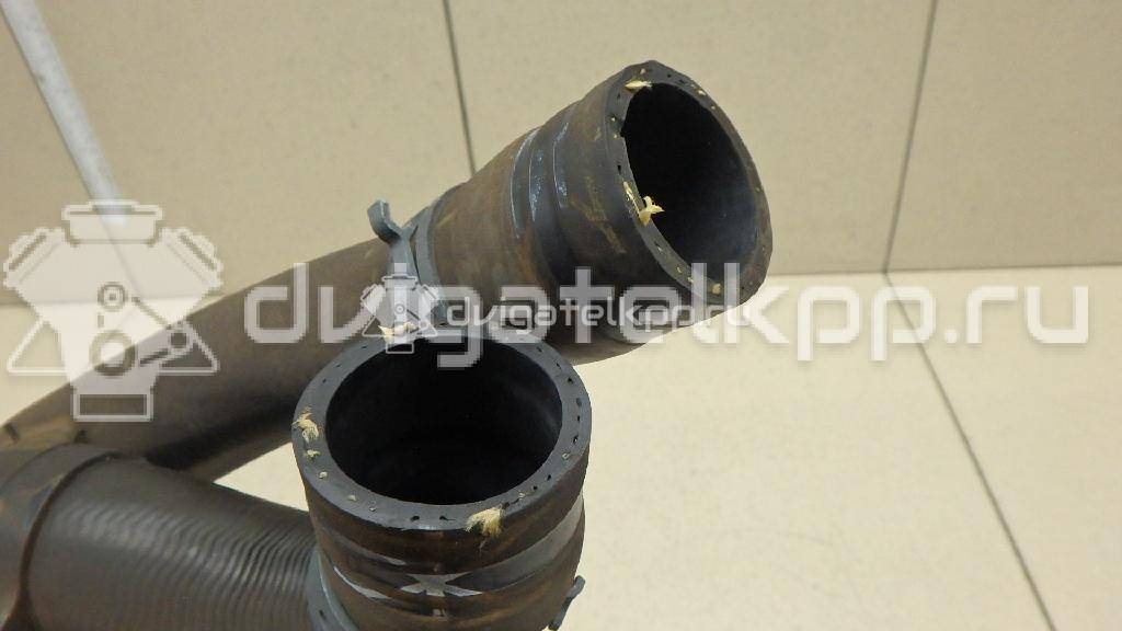 Фото Патрубок радиатора  6R0122101AB для skoda Fabia {forloop.counter}}