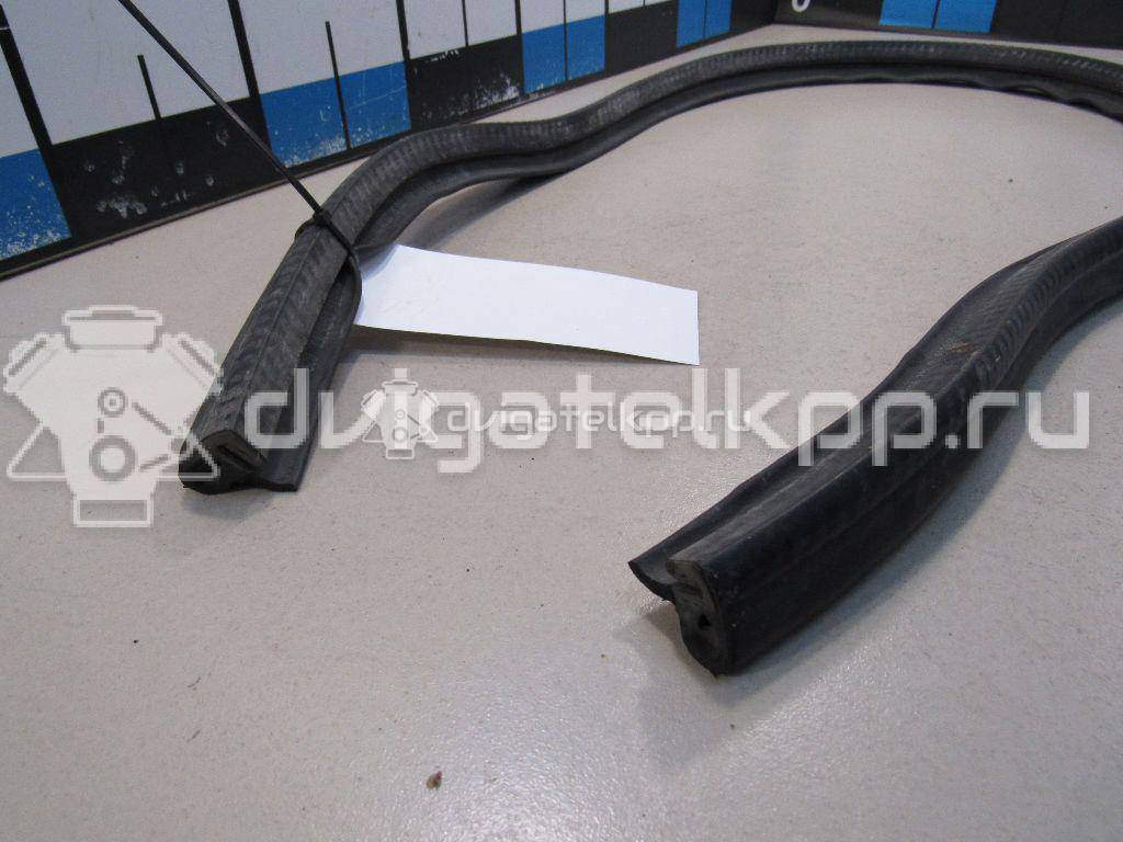 Фото Уплотнитель капота  1Z0823723A для skoda Octavia (A5 1Z-) {forloop.counter}}
