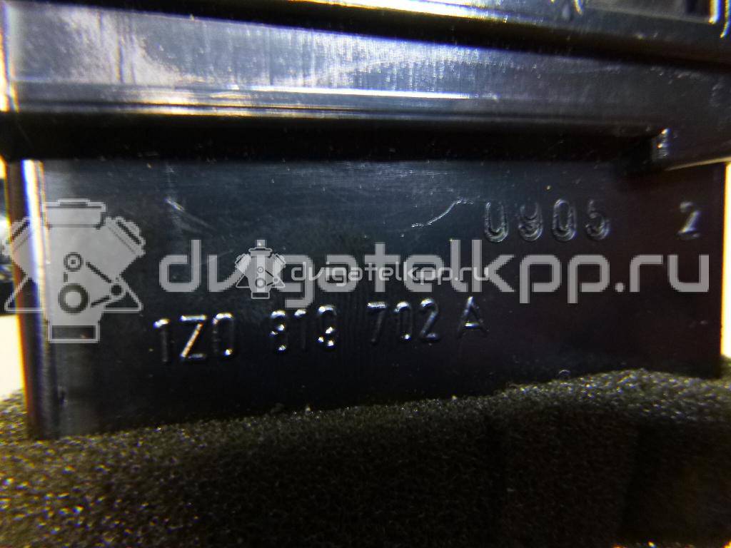 Фото Дефлектор воздушный  1Z0819702A9B9 для skoda Octavia (A5 1Z-) {forloop.counter}}