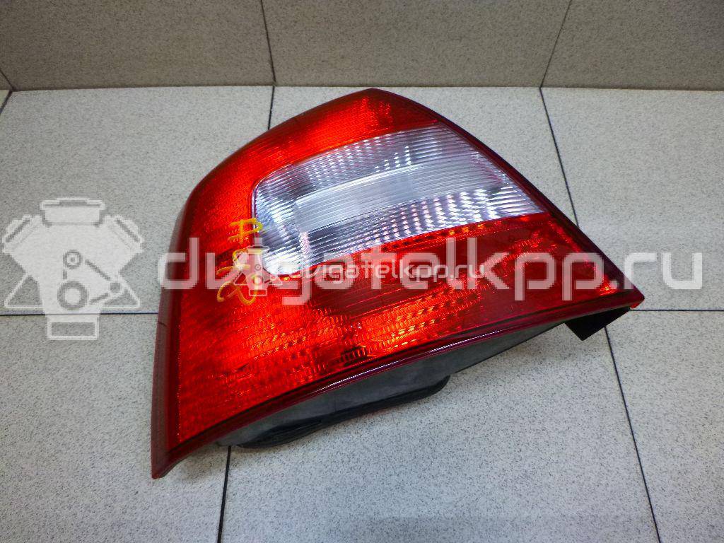 Фото Фонарь задний левый  1Z5945111B для Skoda Octavia / Octaviaii 1Z3 {forloop.counter}}