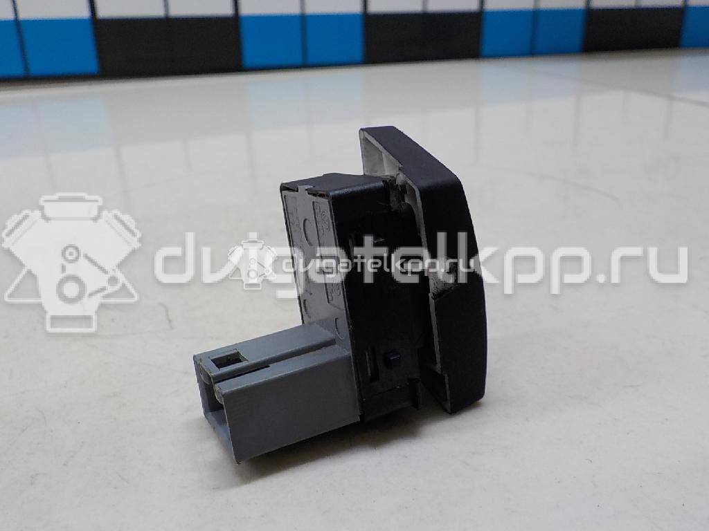 Фото Кнопка стеклоподъемника  1Z0959855 для Skoda Octavia / Octaviaii 1Z3 / Yeti 5L {forloop.counter}}