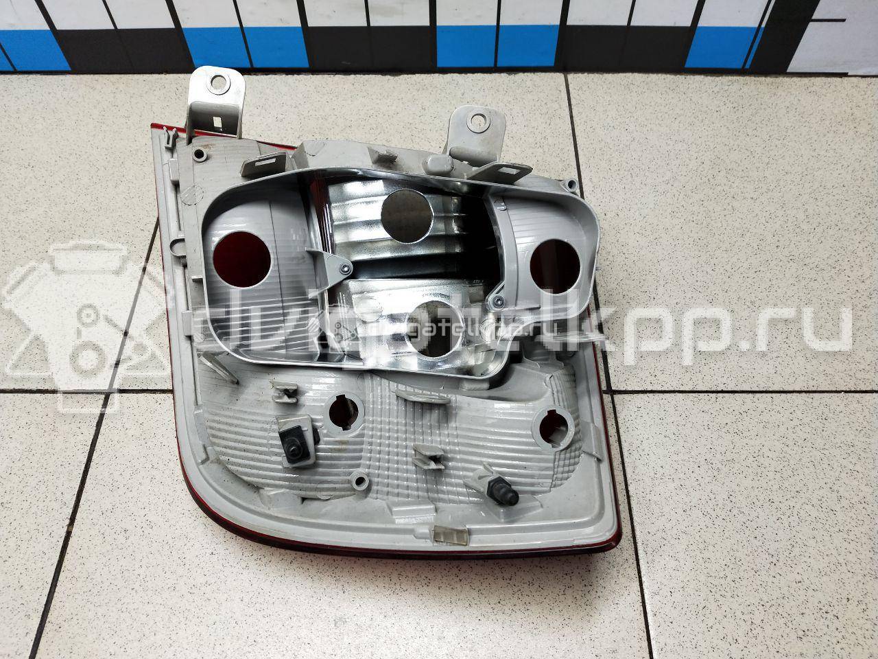 Фото Фонарь задний левый  5JH945111 для Skoda Rapid {forloop.counter}}