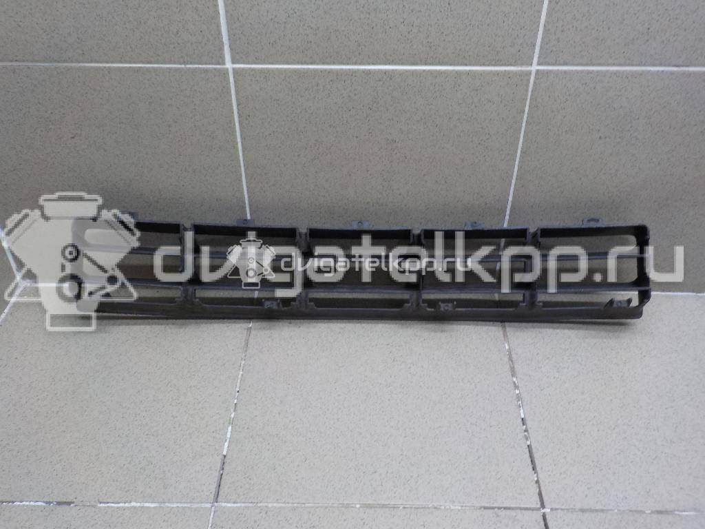 Фото Решетка в бампер центральная  1J0853677D для Volkswagen Golf {forloop.counter}}