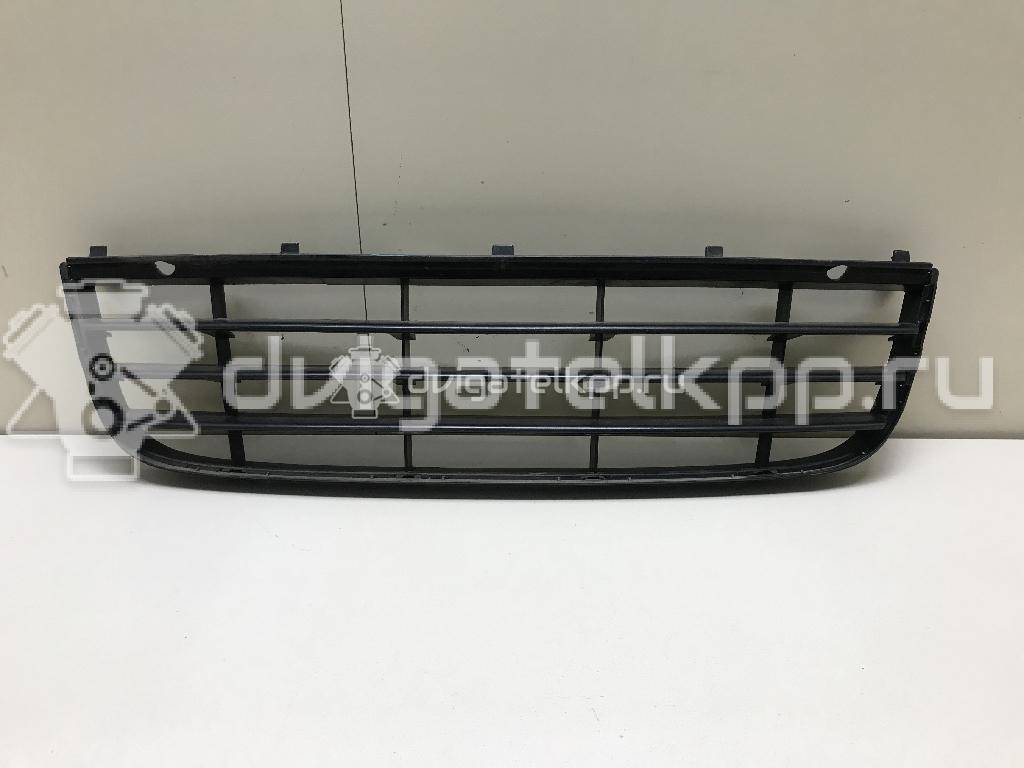 Фото Решетка в бампер центральная  1K0853677C9B9 для Volkswagen Jetta / Golf {forloop.counter}}