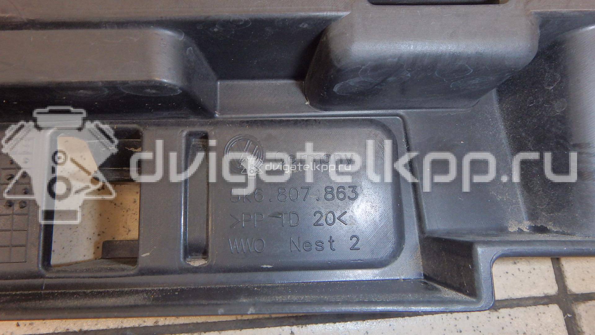 Фото Направляющая заднего бампера  5K6807863 для Volkswagen Golf {forloop.counter}}