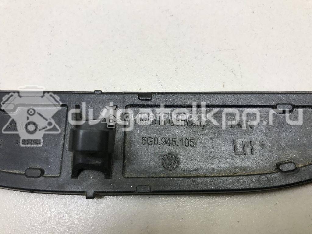 Фото Отражатель в бампер задний левый  5G0945105 для Volkswagen Golf {forloop.counter}}