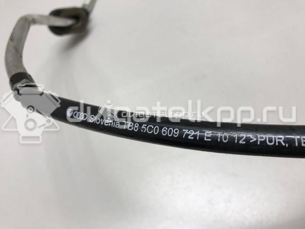 Фото Трос стояночного тормоза  5C0609721E для Volkswagen Jetta {forloop.counter}}