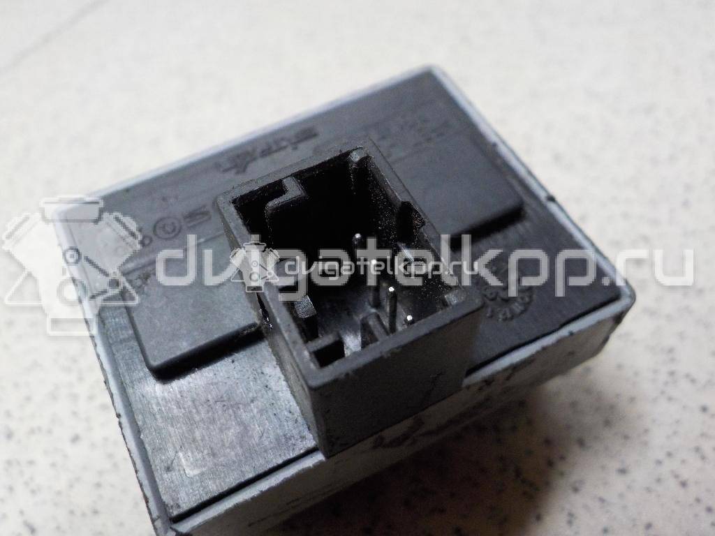 Фото Блок управления стеклоподъемниками  7E0959855A9B9 для Volkswagen Transporter / Multivan {forloop.counter}}