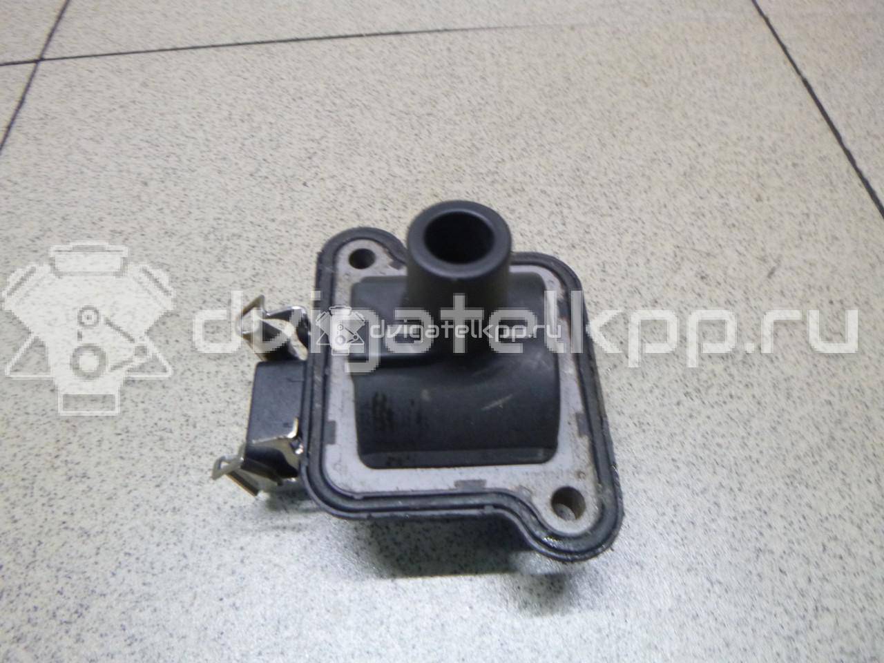 Фото Замок двери задней левой  058905105 для Volkswagen Scirocco / Tiguan / Touran / New Beetle / Bora {forloop.counter}}