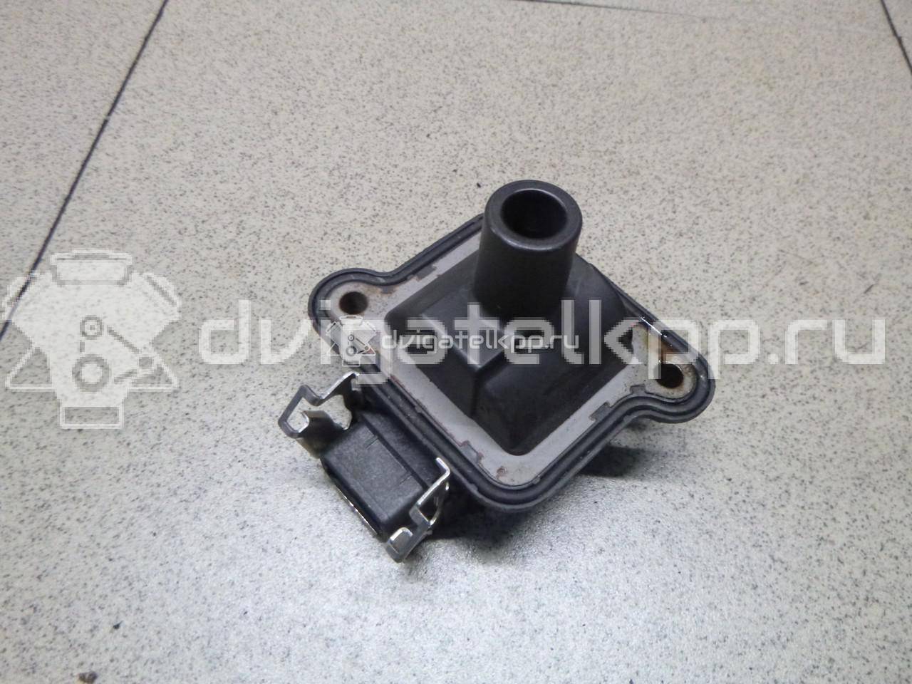 Фото Замок двери задней левой  058905105 для Volkswagen Scirocco / Tiguan / Touran / New Beetle / Bora {forloop.counter}}