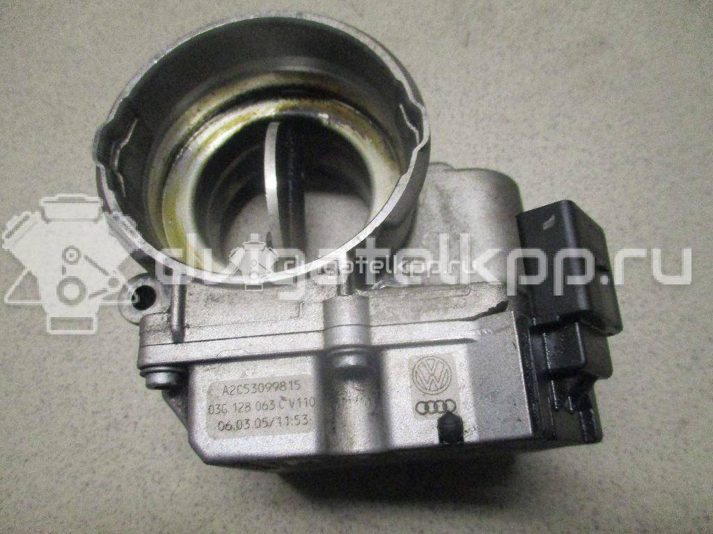 Фото Заслонка дроссельная электрическая  03G128063C для Skoda Roomster 5J / Octaviaii 1Z3 / Yeti 5L / Fabia / Octavia {forloop.counter}}