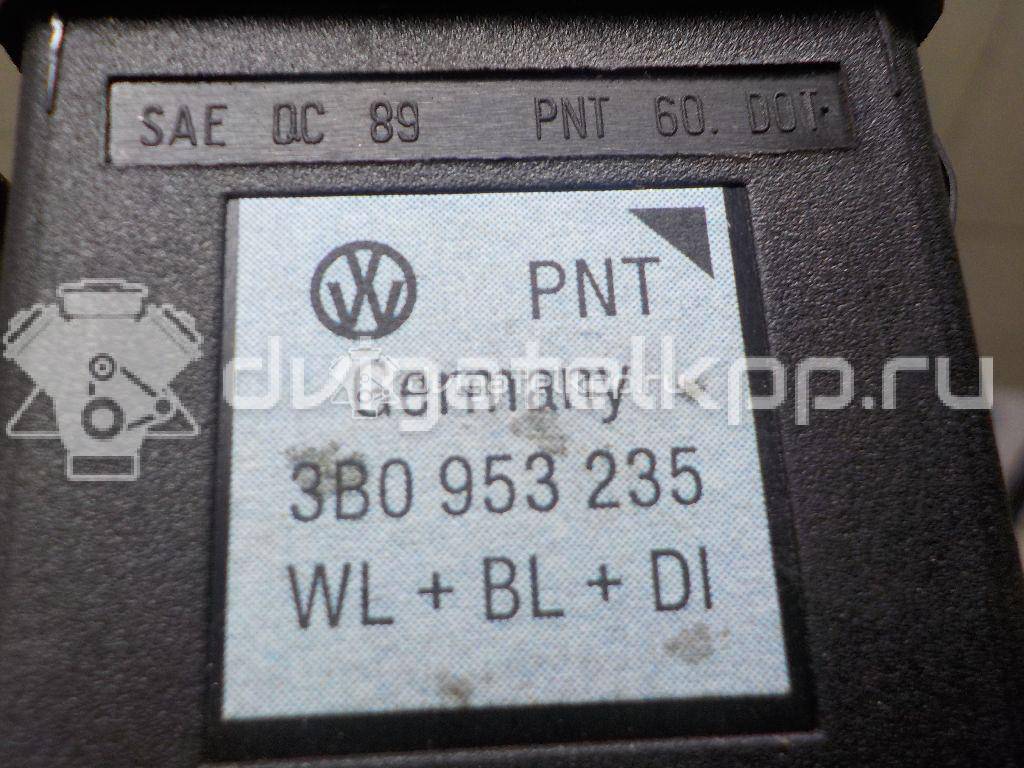 Фото Кнопка аварийной сигнализации  3B0953235D для Volkswagen Passat {forloop.counter}}