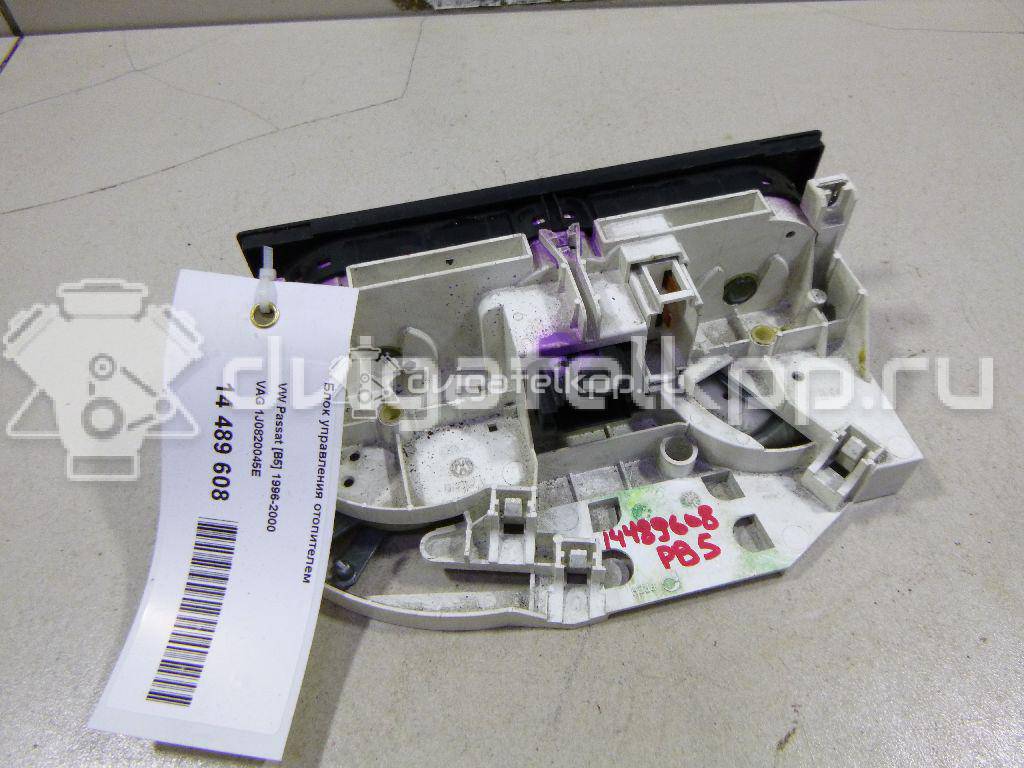 Фото Блок управления отопителем  1J0820045E для vw Passat [B5] {forloop.counter}}