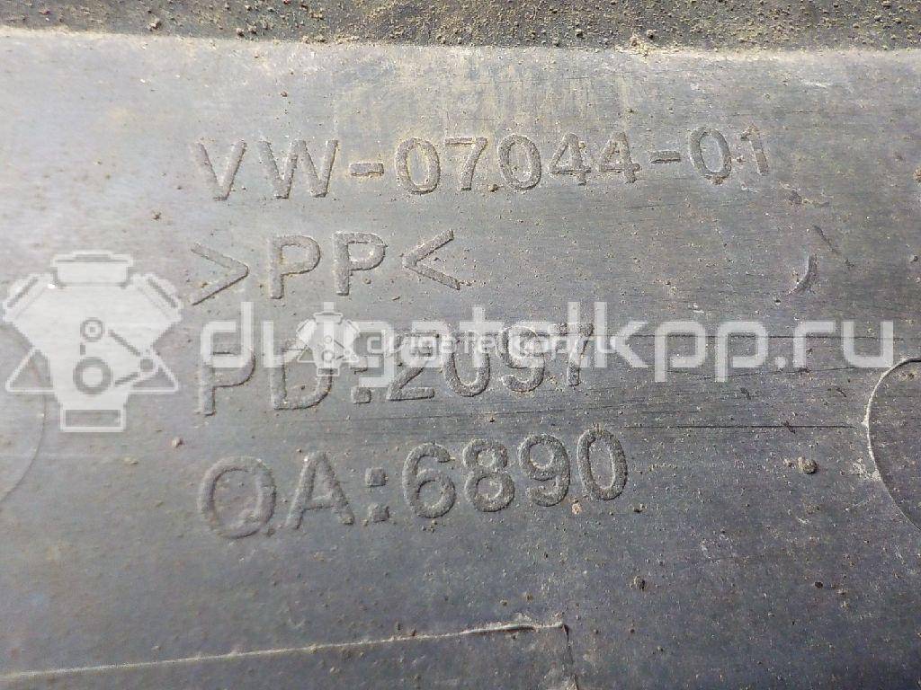 Фото Решетка радиатора  3B0853651K3FZ для Volkswagen Passat {forloop.counter}}