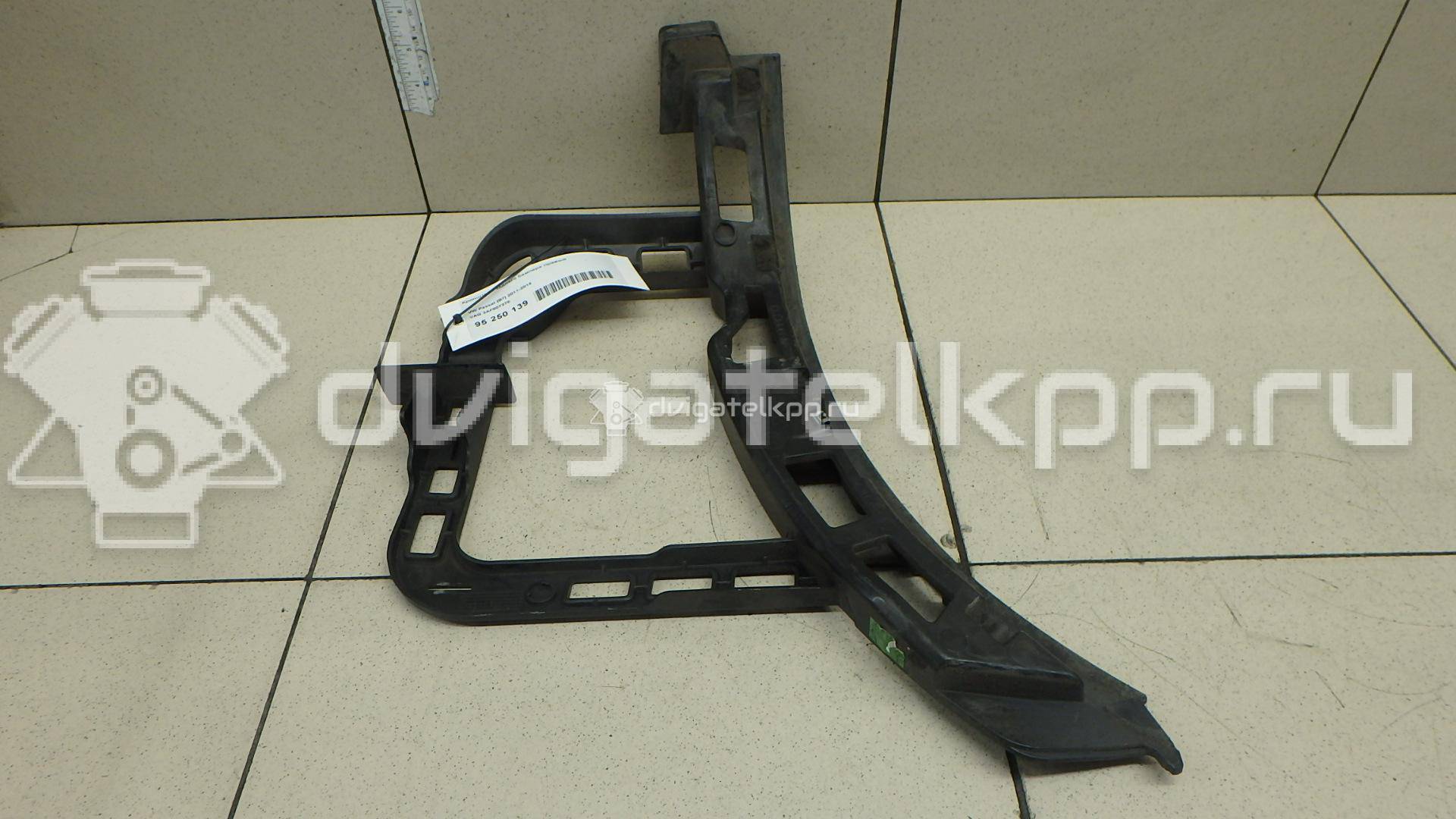 Фото Кронштейн заднего бампера правый  3AF807378 для vw Passat [B7] {forloop.counter}}