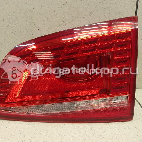 Фото Фонарь задний внутренний правый  3AF945308E для Volkswagen Passat