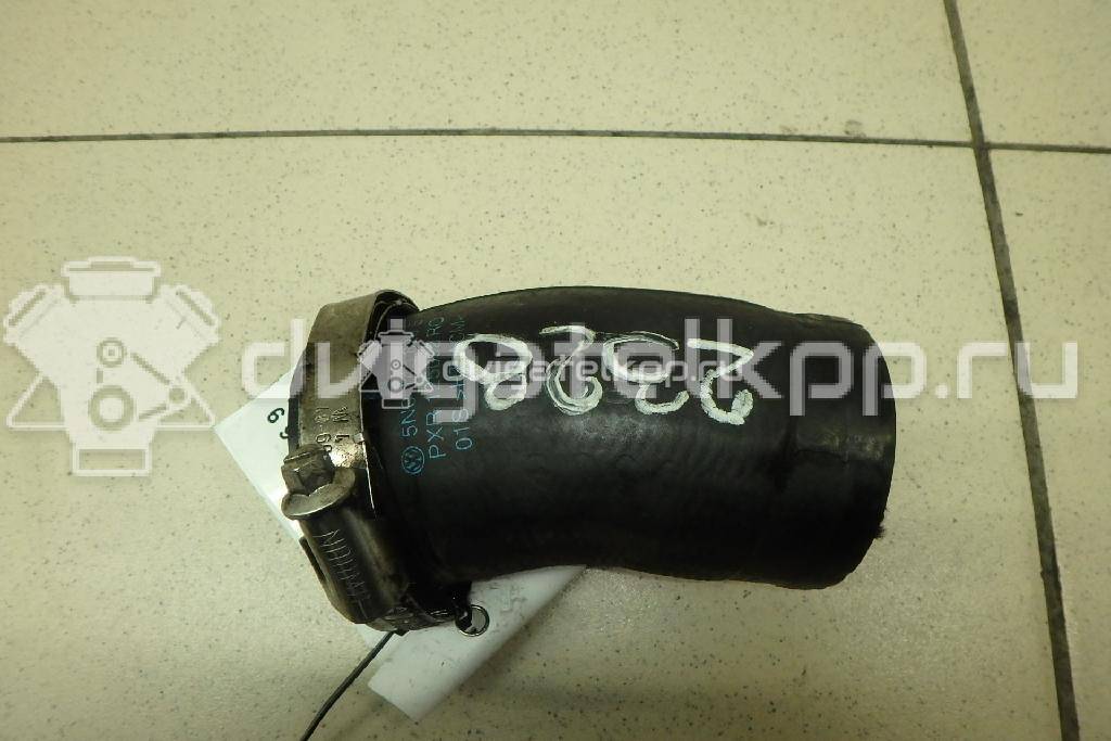 Фото Патрубок интеркулера  5N0145828E для Skoda Octavia / Yeti 5L / Octaviaii 1Z3 / Superb {forloop.counter}}