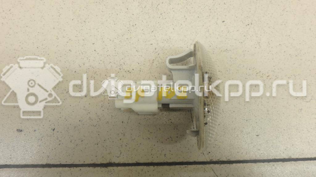 Фото Повторитель на крыло белый  3641063J00 для Suzuki Vitara / Grand Vitara / Sx4 / Celerio Lf / Splash Ex {forloop.counter}}