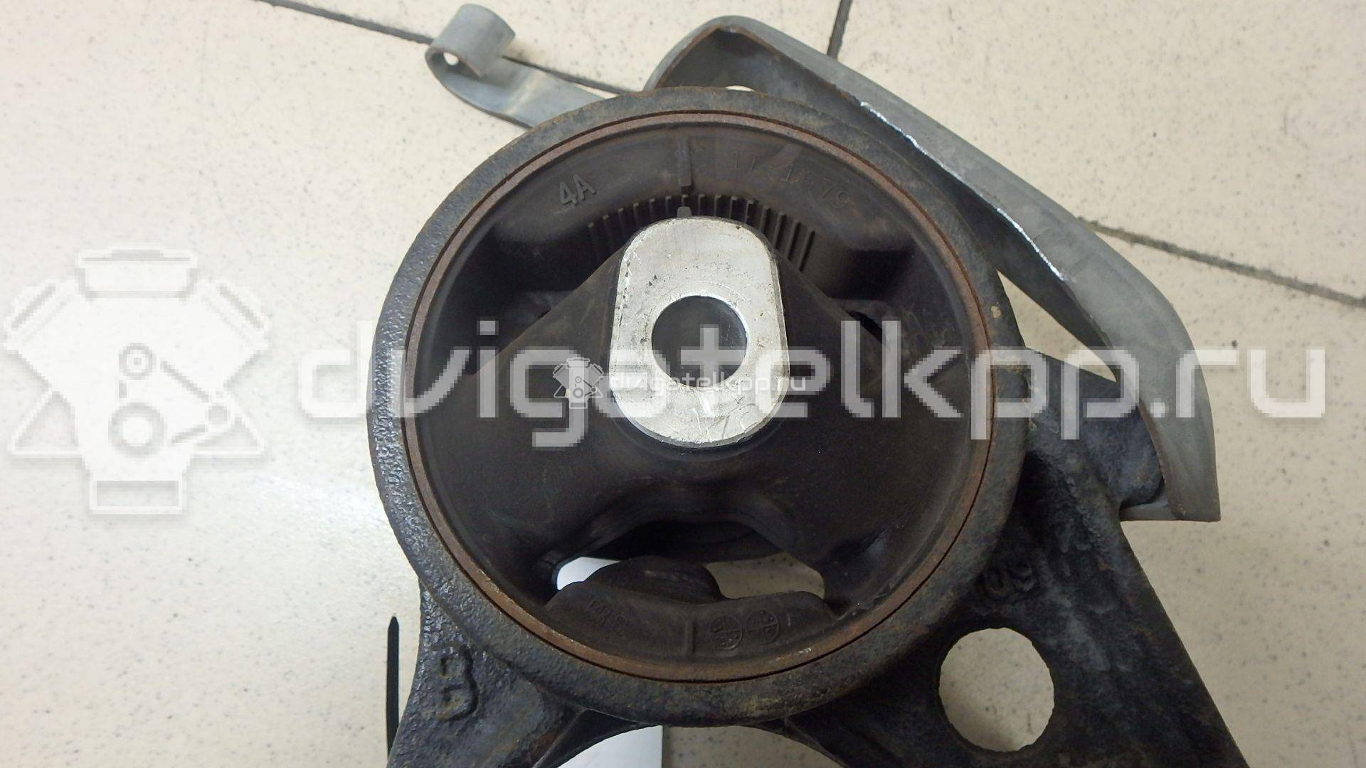 Фото Опора двигателя задняя  1237128210 для Toyota Rav 4 {forloop.counter}}