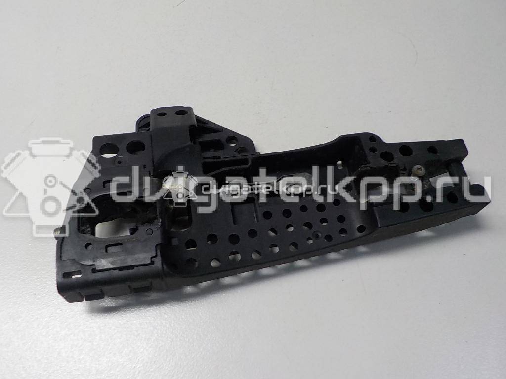 Фото Кронштейн ручки  8T0837885B для audi A1 {forloop.counter}}