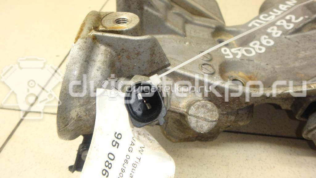 Фото Кронштейн генератора  06J903143AH для Skoda Octavia / Yeti 5L / Octaviaii 1Z3 / Superb {forloop.counter}}