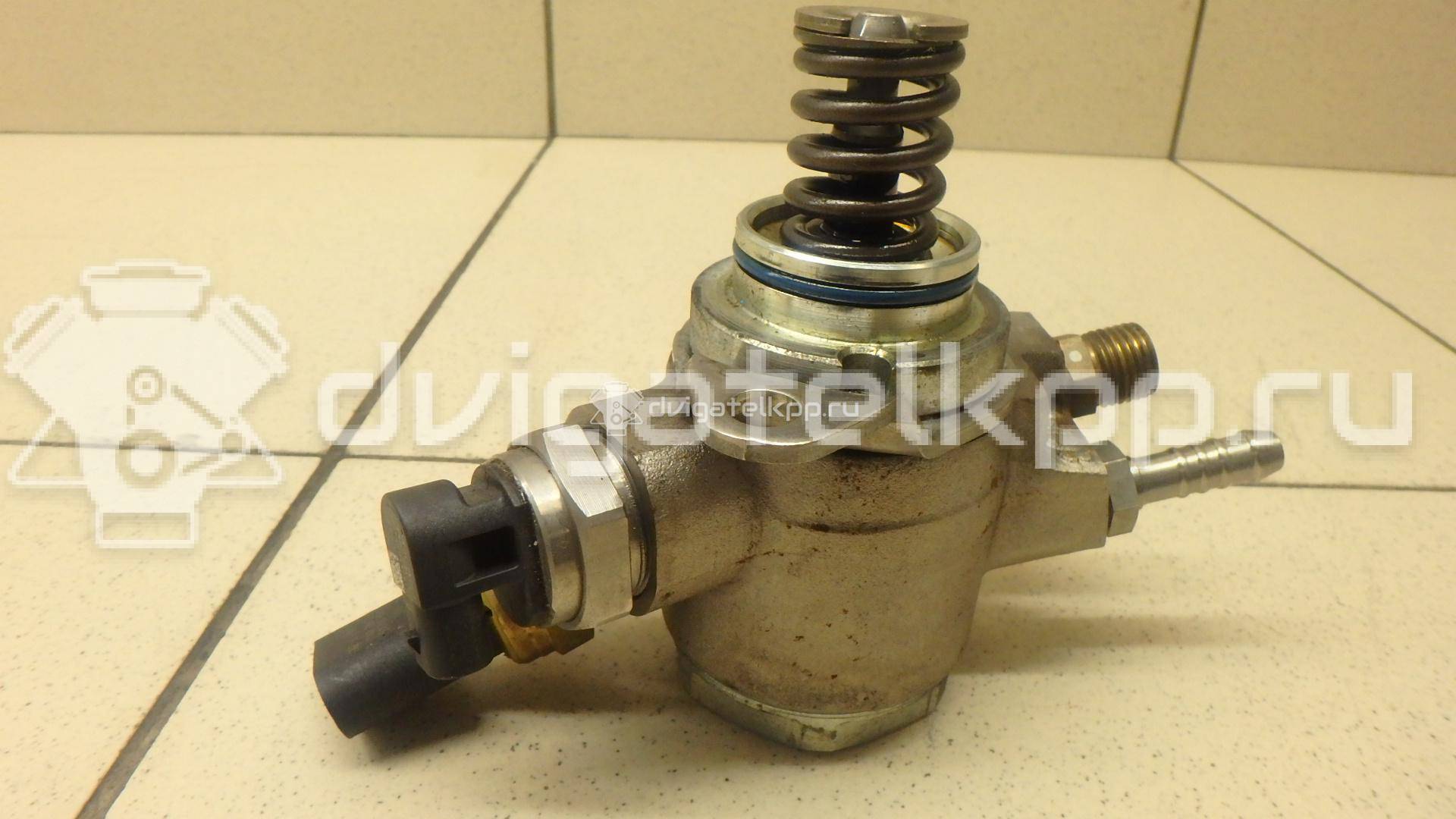 Фото Насос (ТНВД) бензиновый  07L127026Q для Audi A4 / A6 / A5 / A8 / Q5 {forloop.counter}}