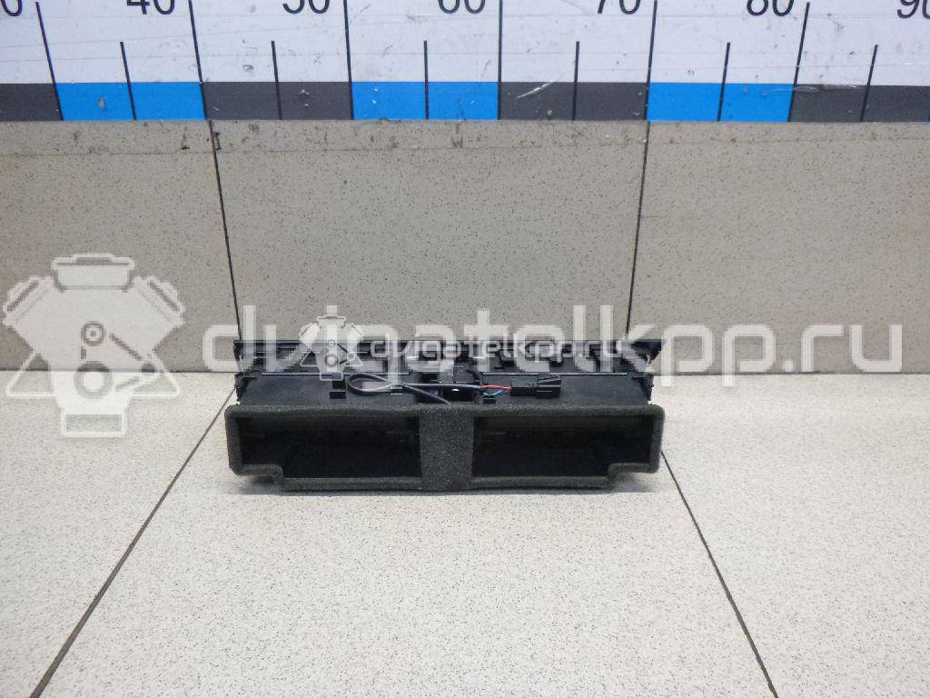 Фото Дефлектор воздушный  8t1820951cwvf для audi A4 [B8] {forloop.counter}}