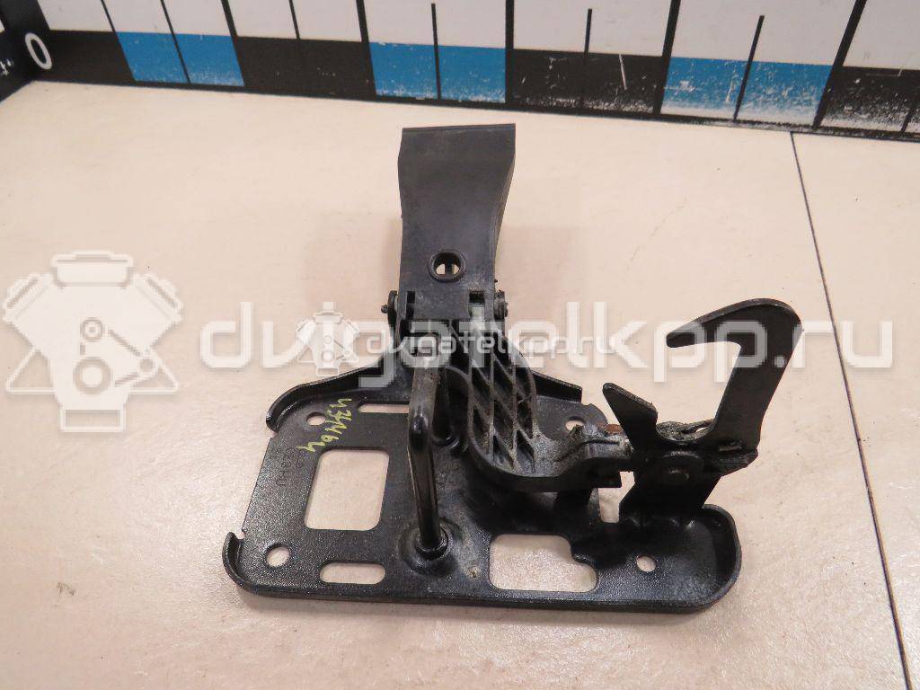 Фото Крючок капота  8T0823480 для audi A4 [B8] {forloop.counter}}