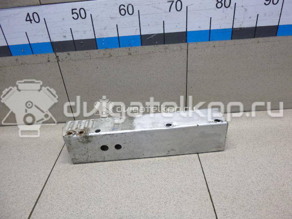 Фото Кронштейн усилителя заднего бампера правый  8k0807332a для audi A4 [B8] {forloop.counter}}