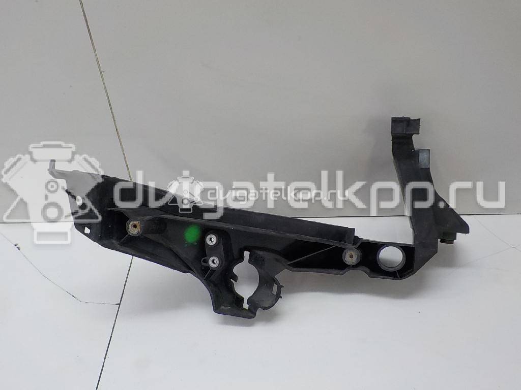 Фото Кронштейн фар левый  8K0805607C для Audi A4 {forloop.counter}}