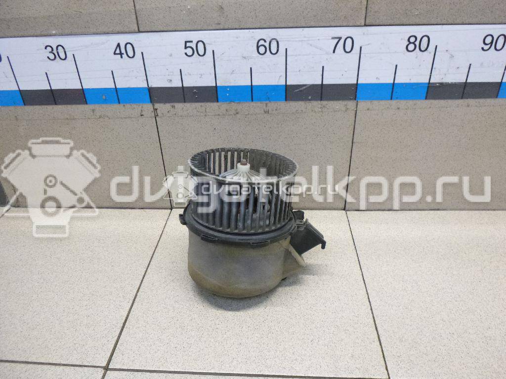 Фото Моторчик отопителя  8k1820021c для Audi A5 / A4 / Q5 {forloop.counter}}