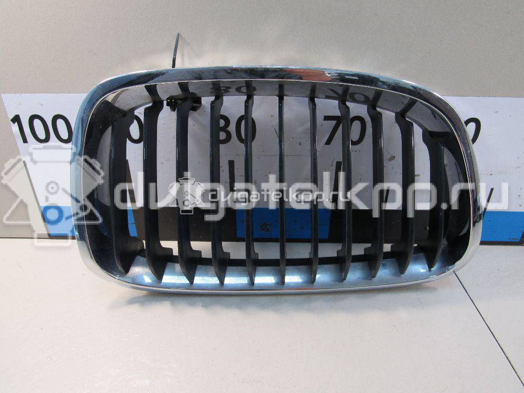 Фото Решетка радиатора правая  51137239022 для Bmw 1 {forloop.counter}}