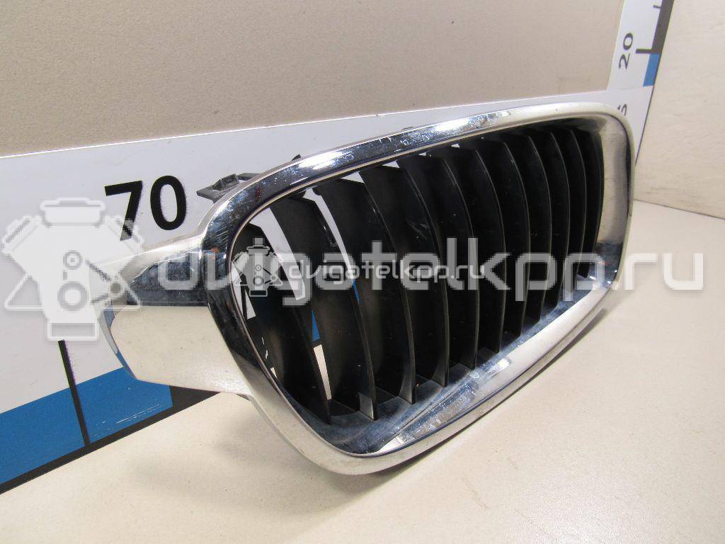 Фото Решетка радиатора правая  51137255412 для Bmw 3 {forloop.counter}}