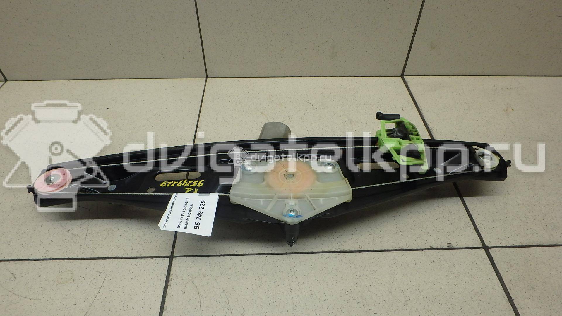 Фото Стеклоподъемник электр. задний левый  51352990387 для Bmw X1 {forloop.counter}}