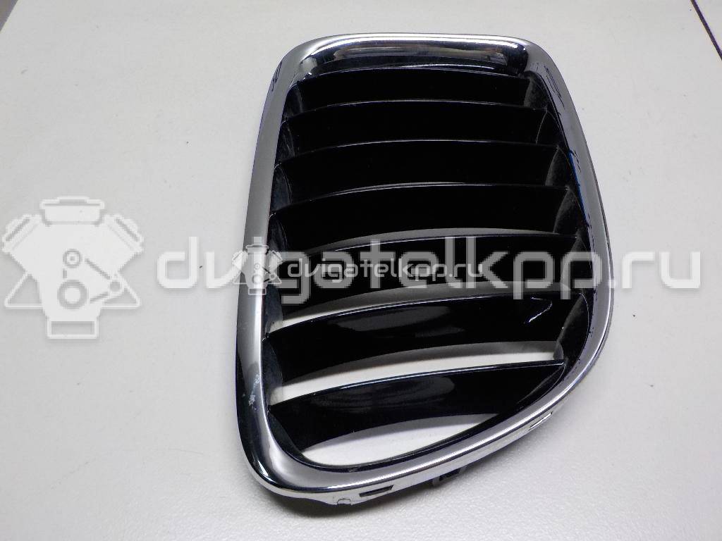 Фото Решетка радиатора правая  51112993308 для Bmw X1 {forloop.counter}}